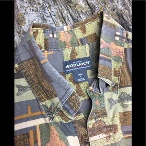 Woolrich long sleeve button up shirt fish pattern men’s L